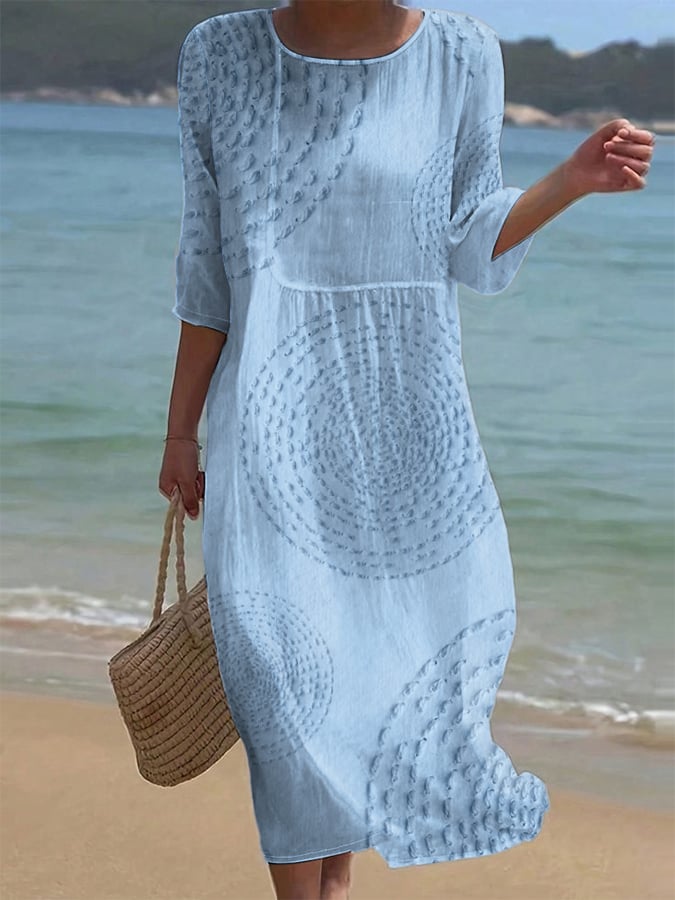 Améliane™ — Elegant midi dress with delicate details