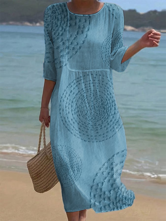Améliane™ — Elegant midi dress with delicate details