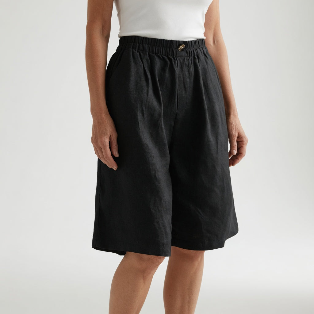 Wandeline™ — Elastic-waist shorts, large size, natural summer comfort